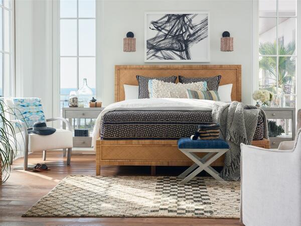 Escape-coastal Living Long Key Queen Bed