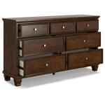 Danabrin Dresser