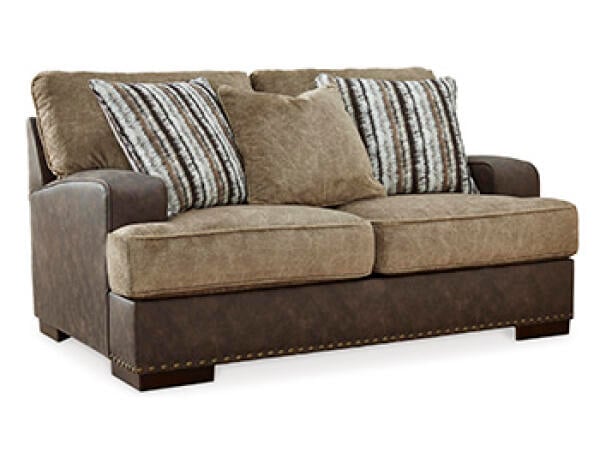 Alesbury Loveseat