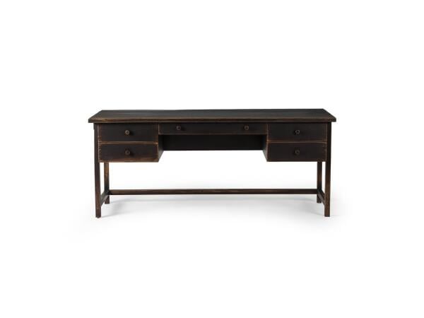 Reign Desk